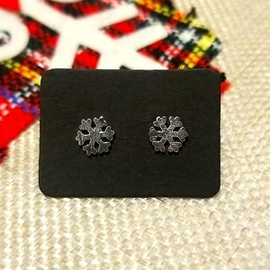 925 Silver Stud Snowflakes